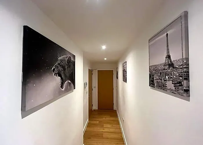 2 Bed Corner Apartment With Gym